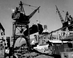 <em>Bulkoil</em> launch at Welding Shipyards, Inc., Norfolk, VA, 1949. ( Photo Copyright Thomas Fred Wright Jr. )